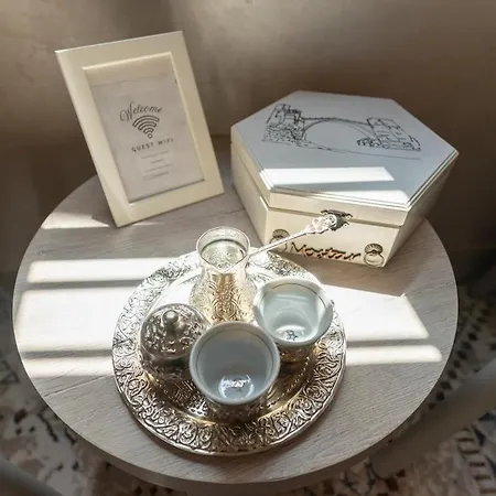 Bhs Bosnian-herzegovinian & Garden * Μόσταρ